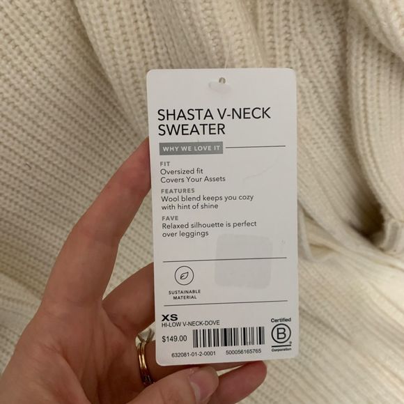 NWT Athleta Shasta V-neck Sweater - Picture 3 of 6